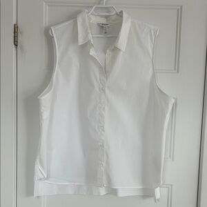 SPANX Sleeveless White Button-Down Blouse